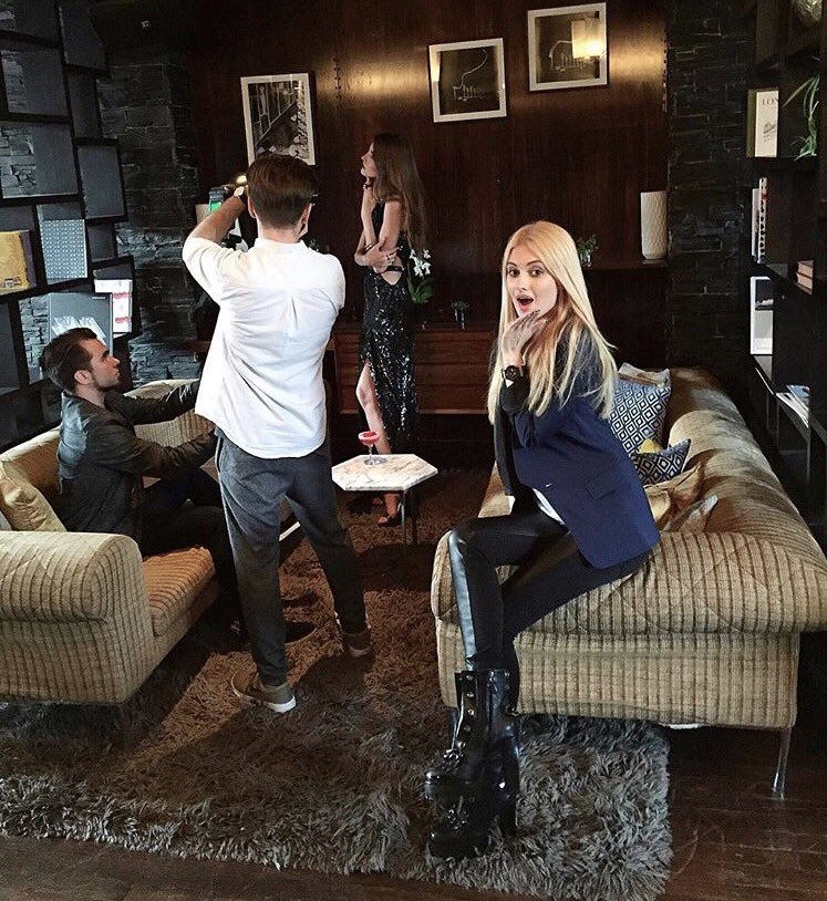 RachelOmrose's tweet photo. Behind the scenes with Stylist @olivijastyle shooting bespoke Aloura at @CenturySoho #alouralondon https://t.co/SFrpBWnmmn