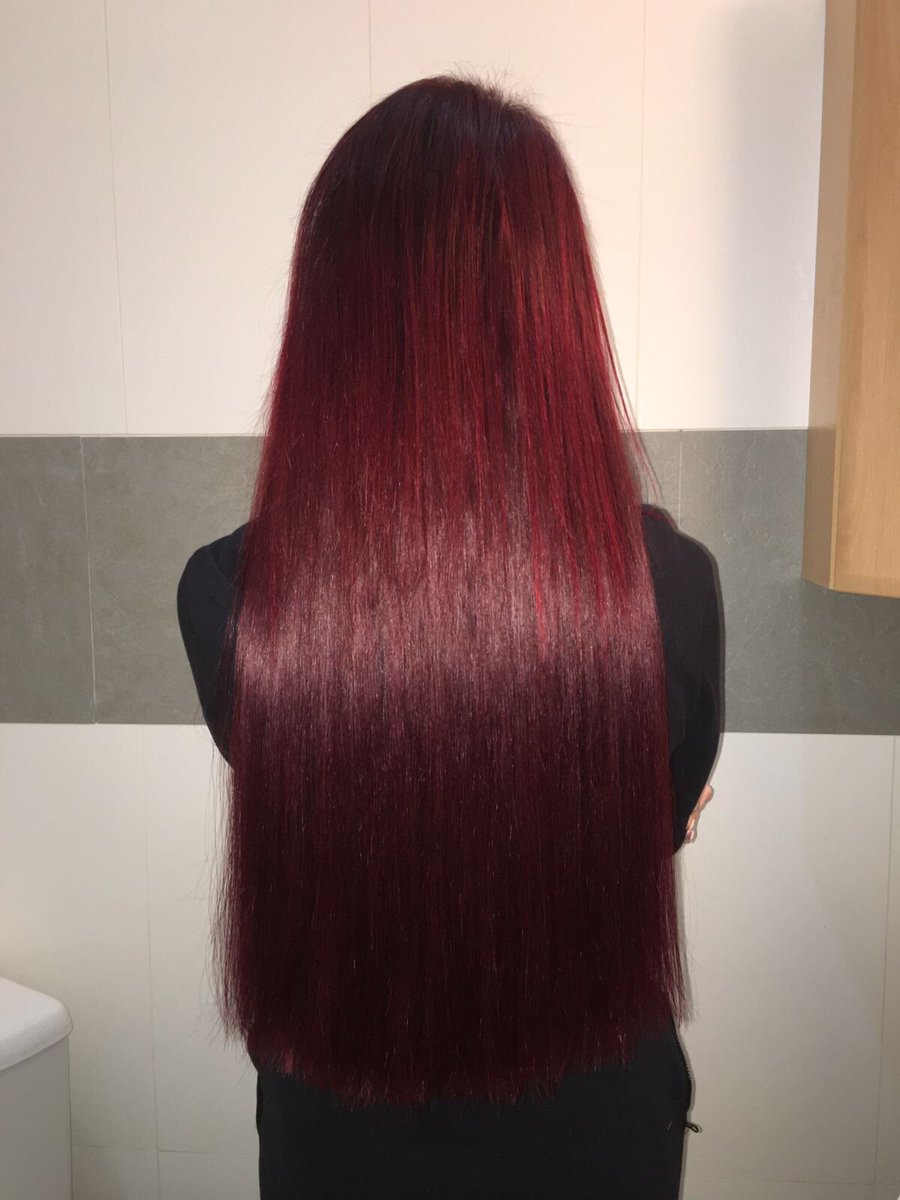 ChloeDaveySPMU's tweet photo. Be your own kind of #beautiful 💭#hairextensions #work #beauty #hair #plum #nanoring #doubledrawn #fashion #trend #girls #love #winter 🔴♦️ https://t.co/R0mM5FwqjM