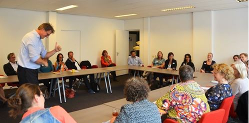 rijswijktv's tweet photo. Vernieuwende  ideeën in De Compagnie - https://t.co/6NglsOxHSn #rijswijk https://t.co/9U7mJLXKGj