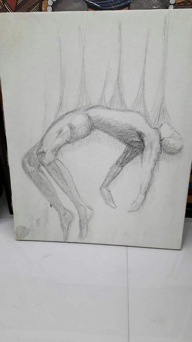 TangledDokhtar's tweet photo. Day well spent.
#workinprogress 
#PencilSketches on Canvas https://t.co/Afkkd6Upn9