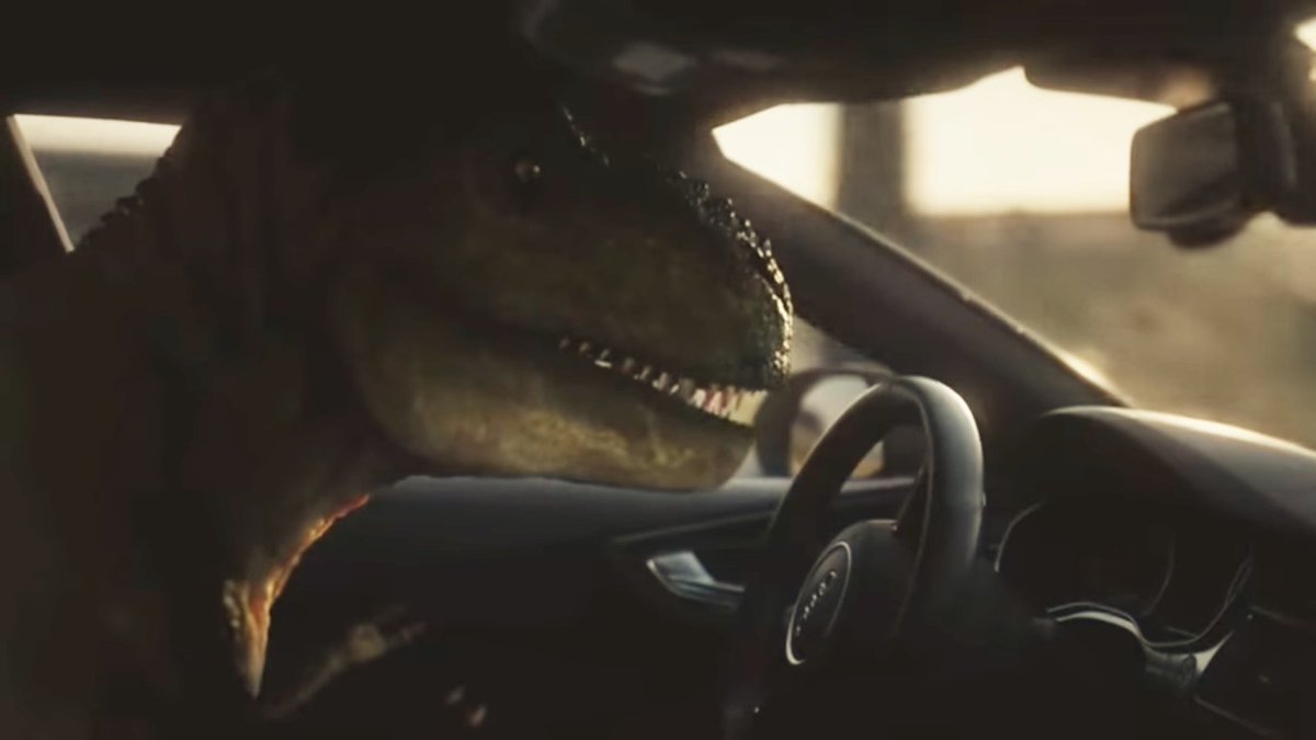 pedrooAE's tweet photo. Buenas, ¿el coche viene con el dinosaurio? @audispain https://t.co/WKTwnc8H0N