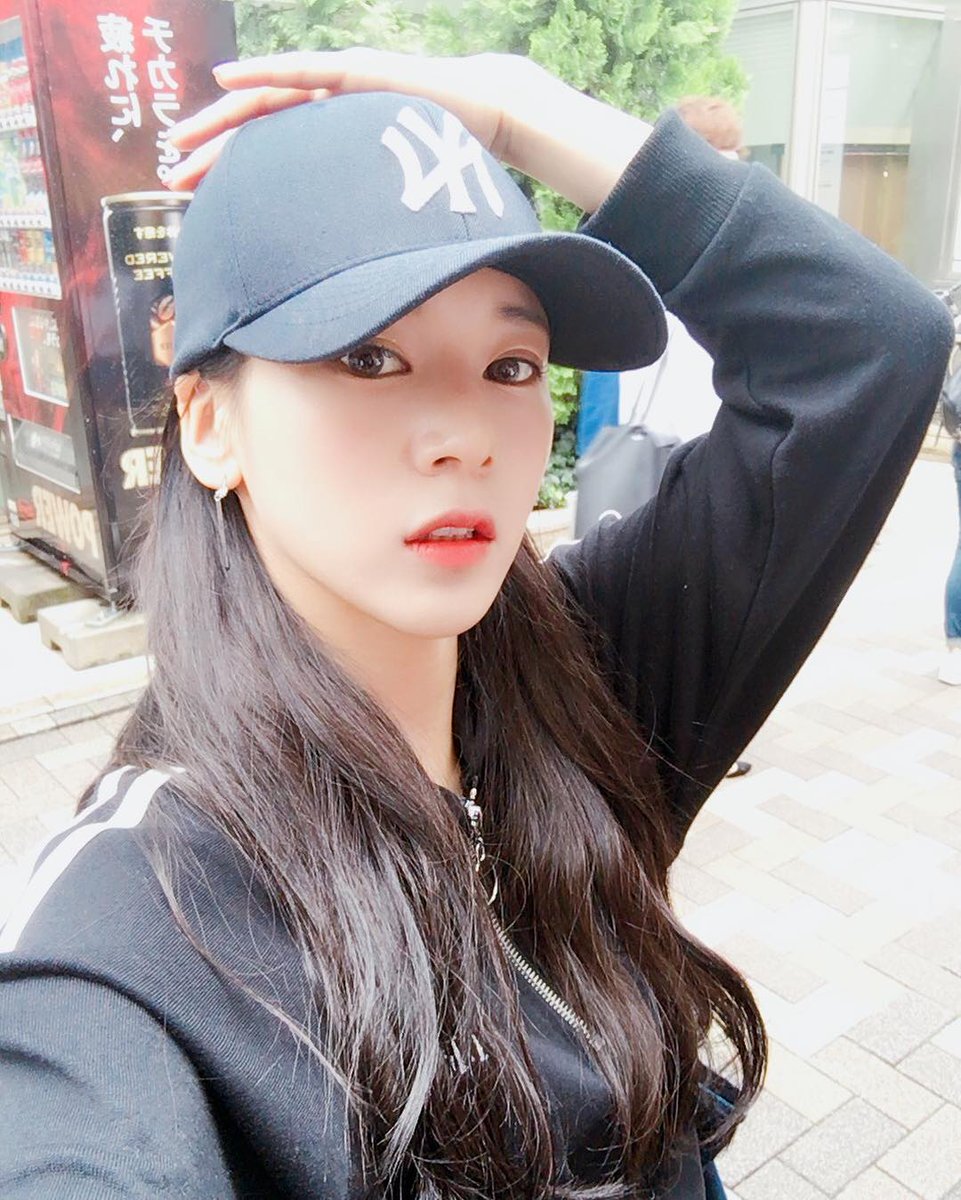 192YJ's tweet photo. 화창한 날씨가 좋다규우우우🕶 https://t.co/LUAwGi5UfL