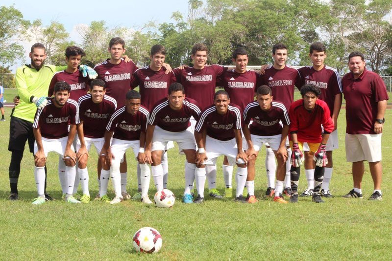uscvp's tweet photo. Los delfines de @sagradoedu están en cuartos de final de balompié LAI.  Apóyalos este viernes a las 3pm en Bayamón Soccer Complex contra RUM https://t.co/4qXQxc2fme