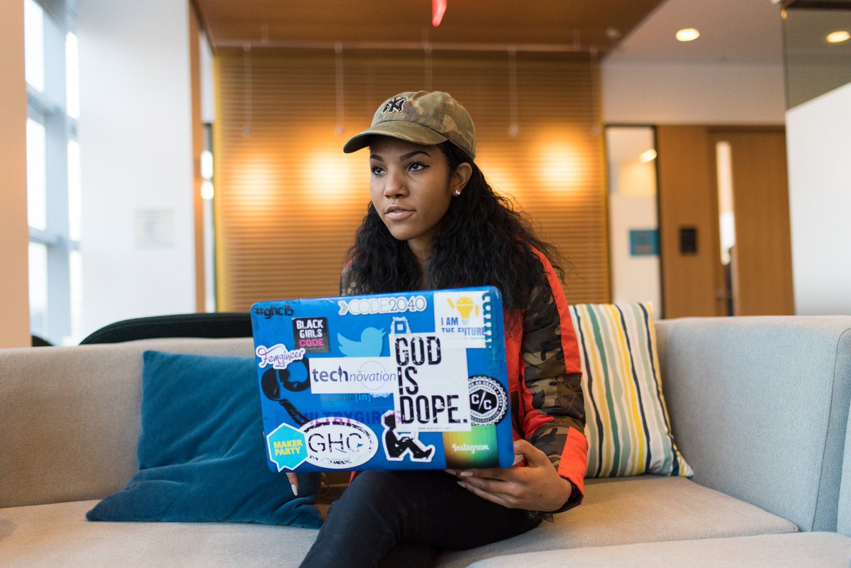 pocintech's tweet photo. A Student’s Guide to Computer Science - [@flylikeabyrd22] https://t.co/ANtle9SuT7 https://t.co/HJJr3poxiT
