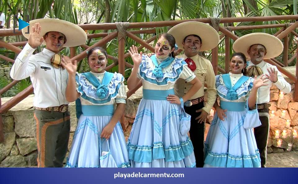 PdelCarmenTV's tweet photo. Este #DiaDeMuertos vive una hermosa experiencia como la este video en el #FestivalVidaYMuerte de @XcaretPark Video: https://t.co/uRhCXJjgyX https://t.co/0QAHwGeaop