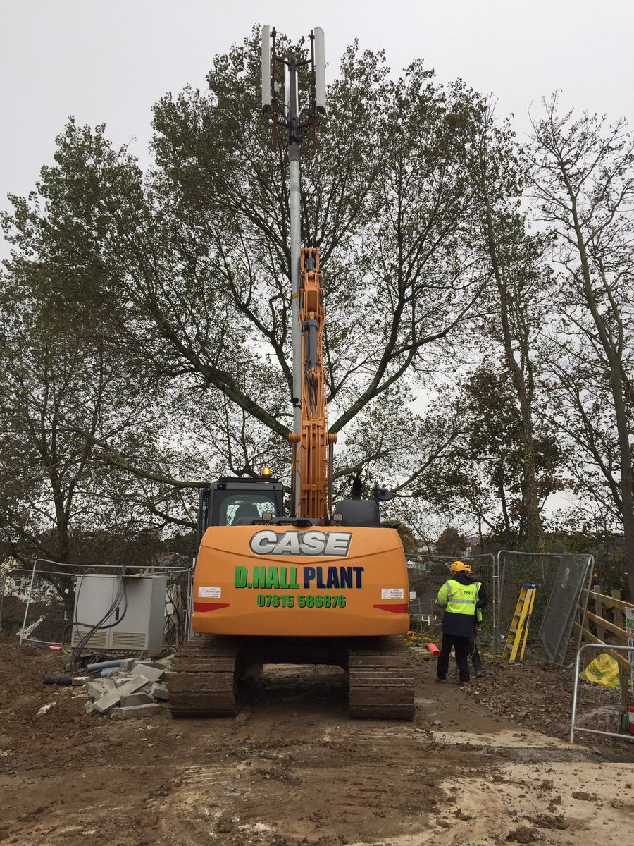 dhallplant's tweet photo. Well that's a first for me taking down a telecommunications mast #planthire #telecommunications #cx130d https://t.co/45RoNkXmd7