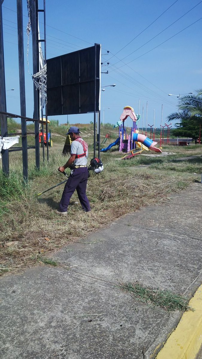 alcaldiabmfm's tweet photo. #AlMomento BAM trabaja sin descanso por Tú  #CalabozoBonito desde distintas áreas del #MunicipioMiranda @elhinnaoui @NicolasMaduro https://t.co/nGQRdA9kJL