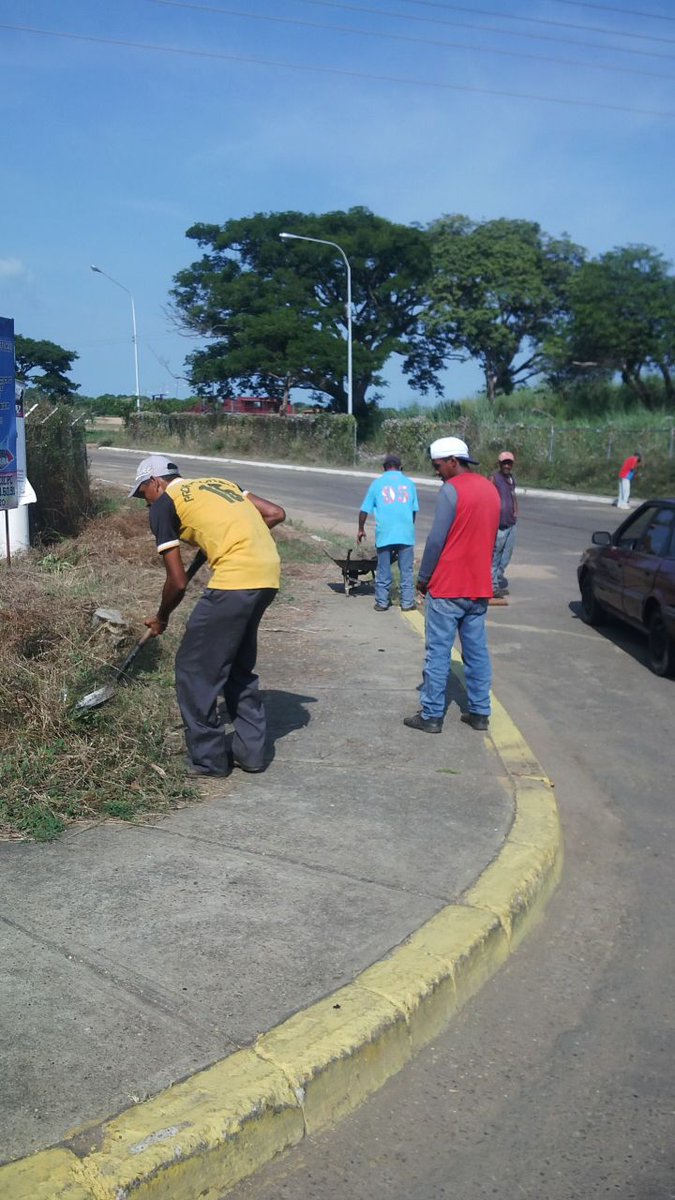 alcaldiabmfm's tweet photo. #AlMomento BAM trabaja sin descanso por Tú  #CalabozoBonito desde distintas áreas del #MunicipioMiranda @elhinnaoui @NicolasMaduro https://t.co/nGQRdA9kJL