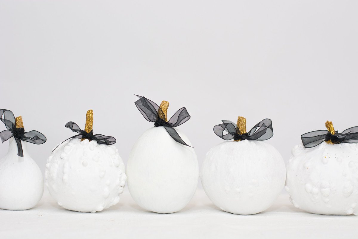 FaureUp's tweet photo. QUELLE DÉCORATION D’HALLOWEEN EN 2016 ? -> https://t.co/FiiT77QQuY #halloween #decoration #home #citrouilles #homestaging https://t.co/1glCvhiB0T