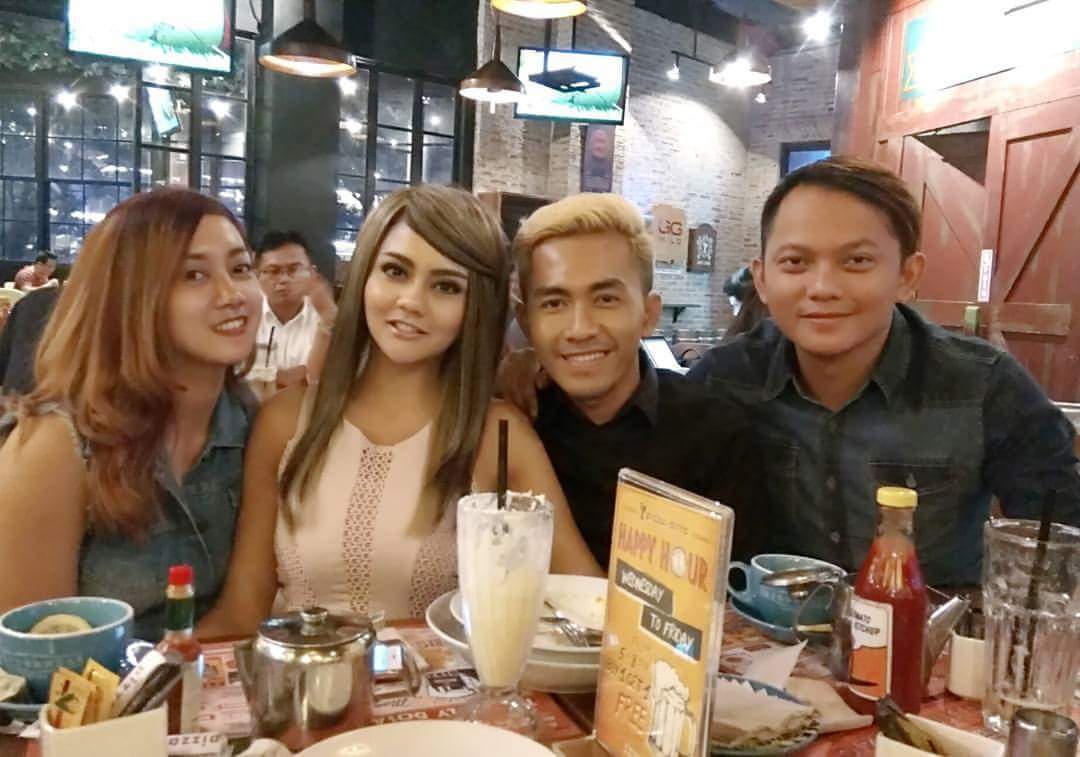BP3_Susi's tweet photo. Bareng ka @jenita_janet https://t.co/ebBbJEUHAL