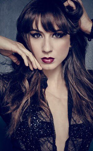 collegeking's tweet image. #spencerhastings taught me everyone has a past but it doesn't determine you're future #pll #pll7 #pllarmy #pllchat @SleepintheGardn