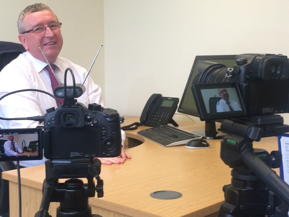 sirustelecom's tweet image. Here's @sirustelecom MD in action whilst filming a reseller case study for @wearepragma for #IPECSCloud. Our staff gave him a hard time ;-)