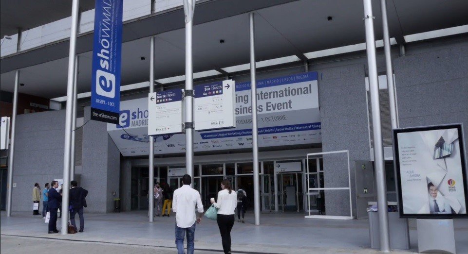mkdirecto's tweet photo. Vídeo resumen de #eshow2016 más de 120 stand y más de 250 speakers  https://t.co/szjPKCi3Tz https://t.co/nydPNB0zL7