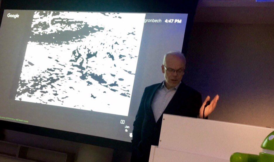 MAKOrg_no's tweet photo. Disrupt. Or be disrupted. MAK with Country Director @jgronbech, sharing his reflections on the near future and technology #MAK2016 https://t.co/r6sqworhDE
