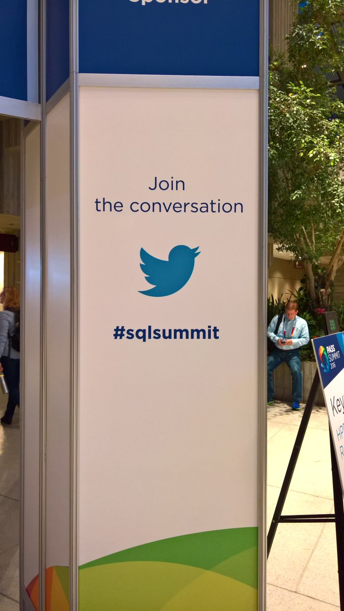 NevilleMarle's tweet photo. @firsttecheds at #sqlsumit keynote starting shortly https://t.co/CuvfZik2VY