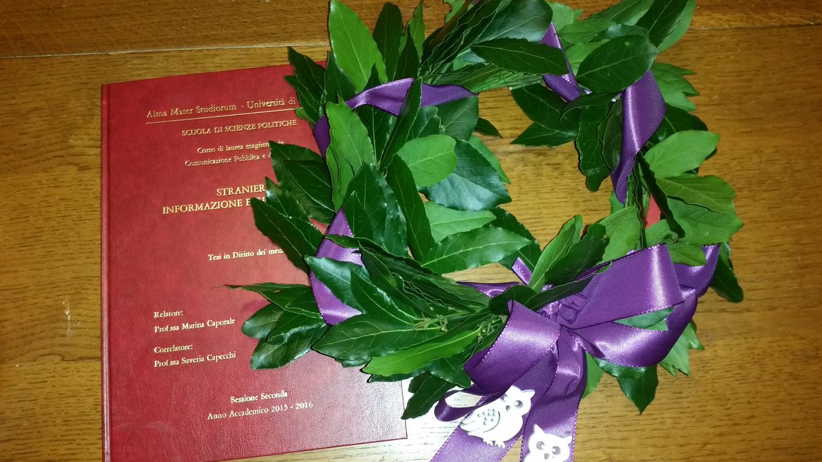 elisa_menta's tweet photo. Finalmente dottoressa @compassunibo! Sembra ieri che varcavo la soglia di Scienze Politiche in Strada Maggiore... #unibo #laurea #graduation https://t.co/fLFpwV0f6m