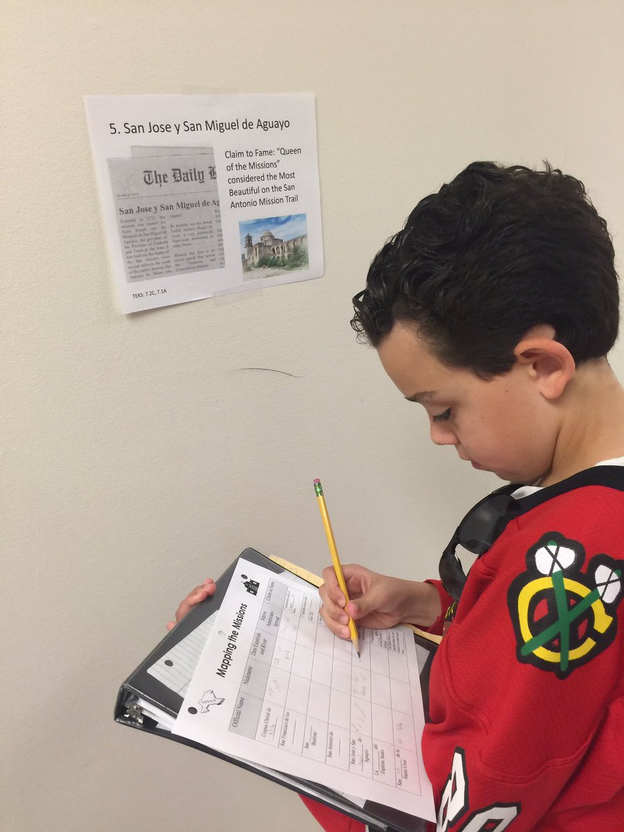 coachlawsonsms's tweet photo. Kids taking notes about the Spanish missions via QR codes! #bisdshines https://t.co/zsHiiBadcx