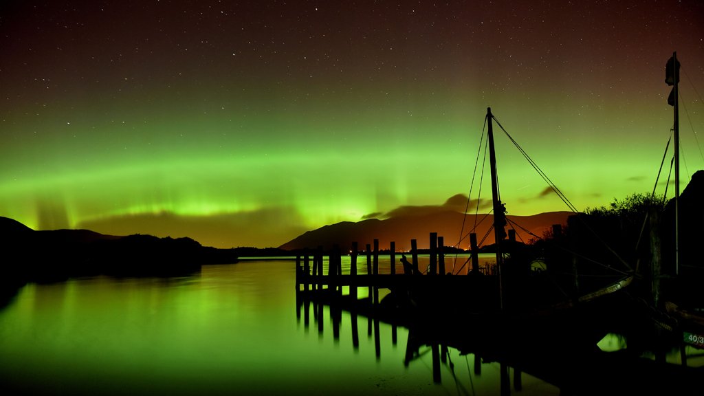UTVNews's tweet photo. The Northern Lights could be visible in Northern Ireland this week https://t.co/NUIxqKnQUq https://t.co/Fj5TNTfxXj