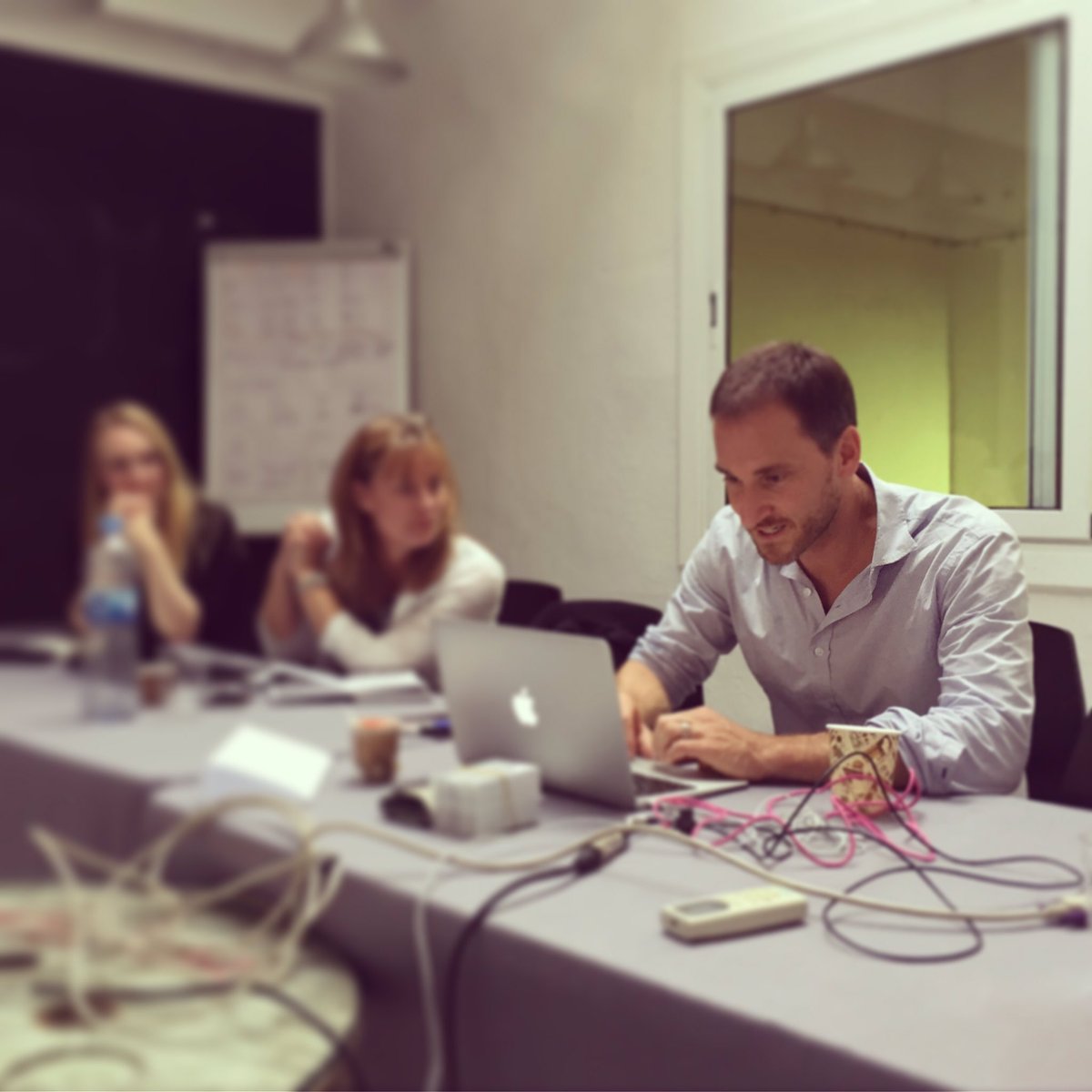 psiegen's tweet photo. Now @MatuWegmueller has taken over in order to work on the next topics #theteammatters #fintech #regtech #justrecordit https://t.co/UsiXEwXbHv