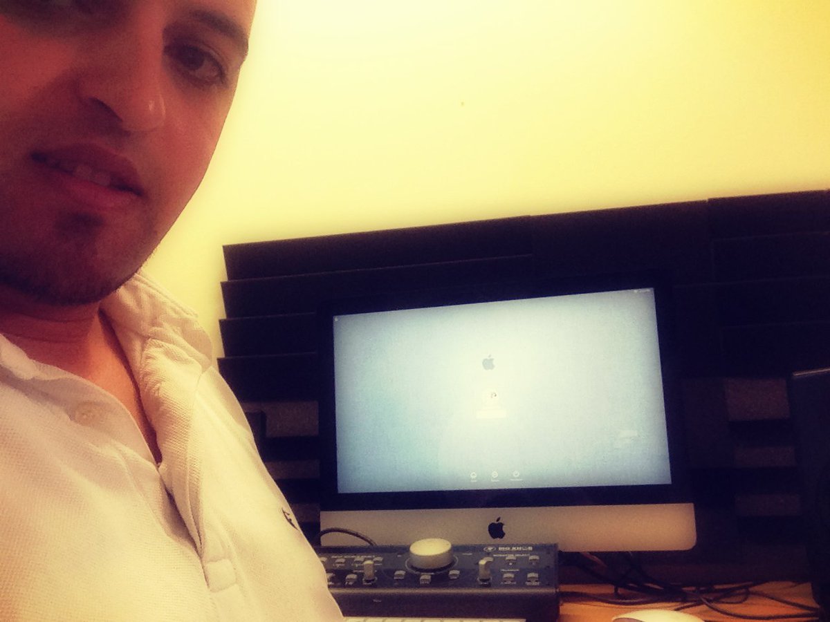 1alimobayed's tweet photo. it's time to work hard :)
#1alimobayed #alimobayed #masrecords #nrj #sweden #swiss #music #musicians https://t.co/39l1MScFOd