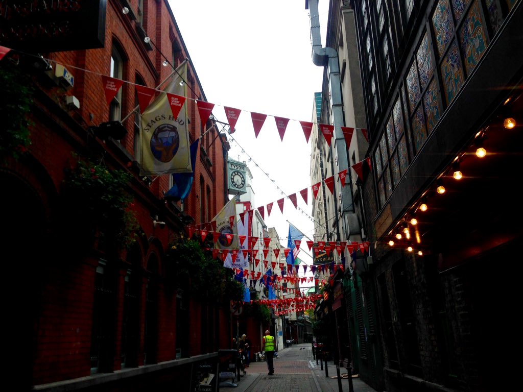 DameDistrict's tweet photo. We are ready! Are you?  Bram Stoker Fest #bitemedublin #LoveDublin #halloween @HalloweenDublin https://t.co/c9Kr6nJO7t