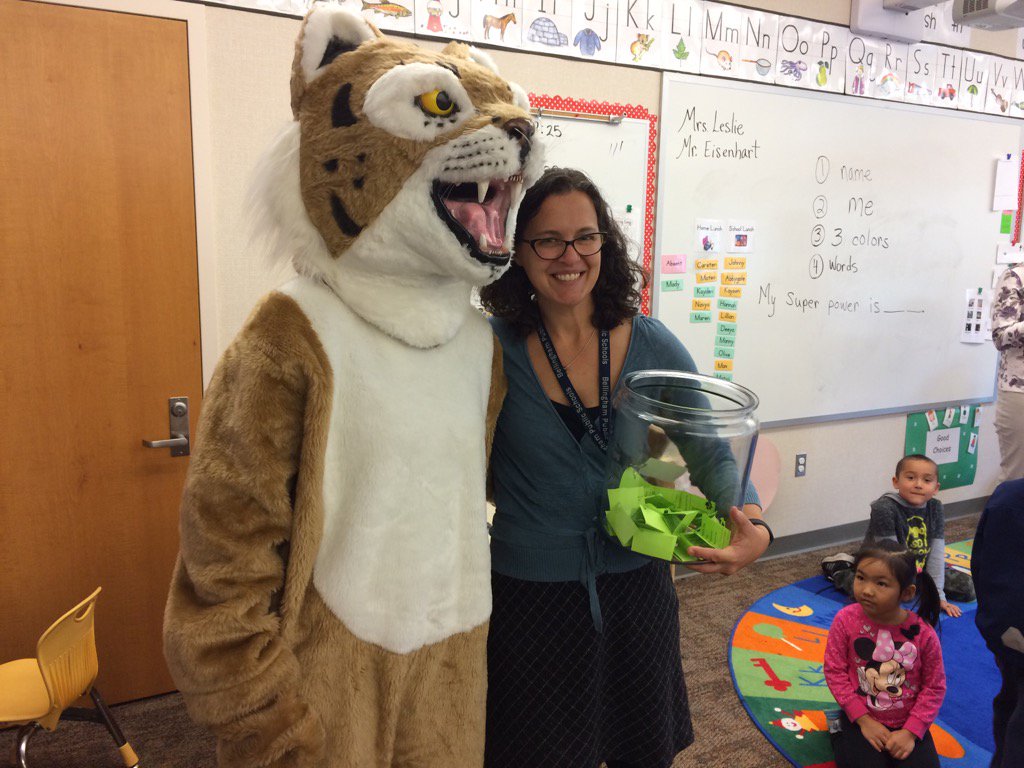 CordataES's tweet photo. Bobby the Bobcat visited Cordata this week to celebrate Cordata students who are safe, respectful and responsible. https://t.co/6vchH7Stuv