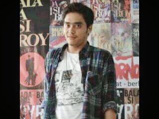 belovednaaaaay's tweet photo. wkwkwkw.... ndak sengaja lah temuin ni foto, 3th lalu sepertinya roy @avonturir1 ? khahahaha https://t.co/RckZFzWl1g