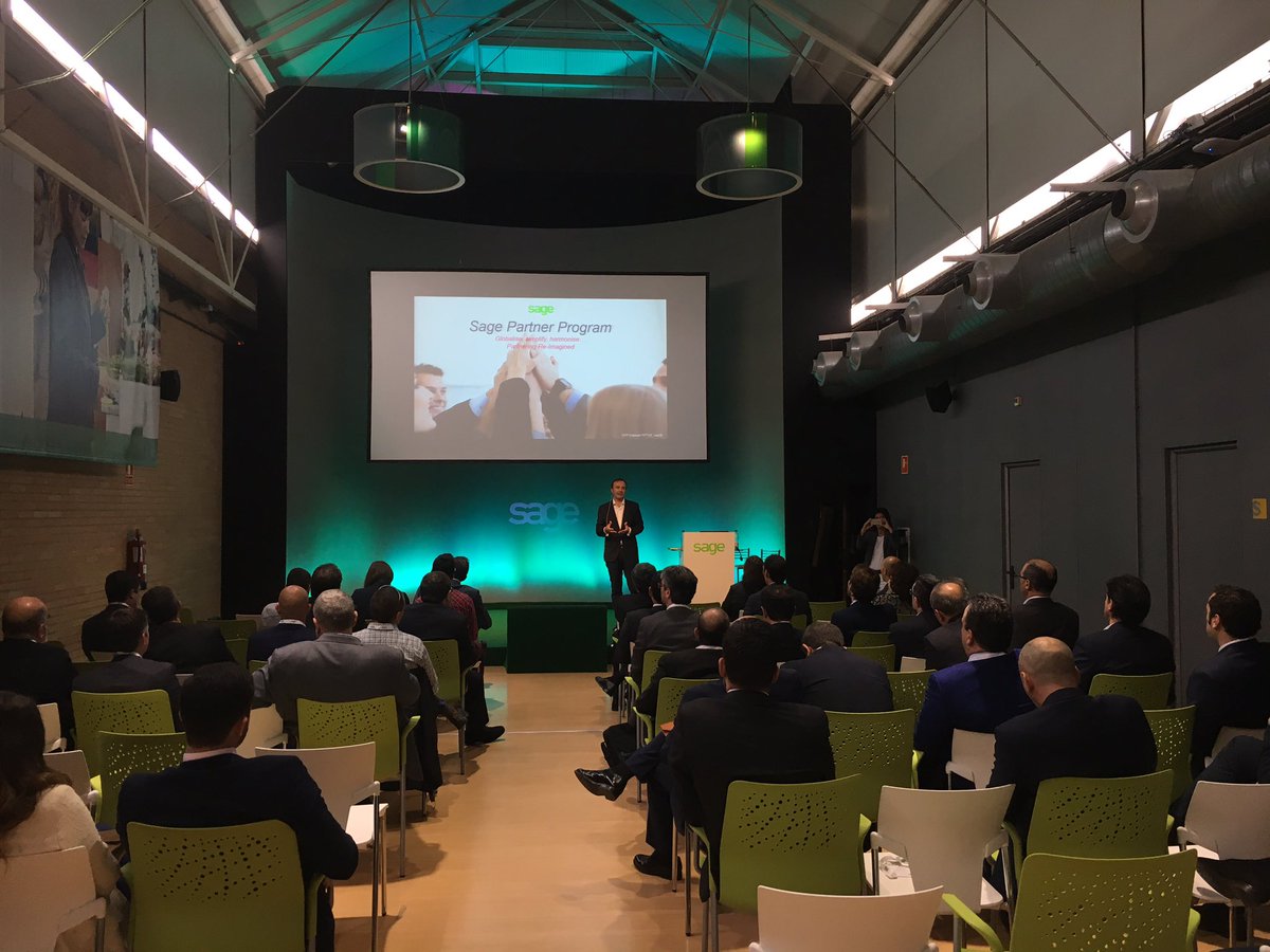 juanlu_rc's tweet photo. Alberto Lozano introduces #SagePartnerProgram to @SageSpain #SageX3 partners. CC @SagePartners https://t.co/VMgd46Xsx6