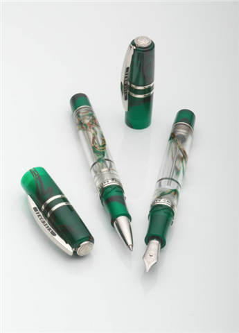 PenIdee's tweet photo. Ik ben als een blok gevallen voor het Italiaanse #design van #Visconti, jij ook? #dtv https://t.co/e9gz5lxAVu https://t.co/OCy2ZQyAN1