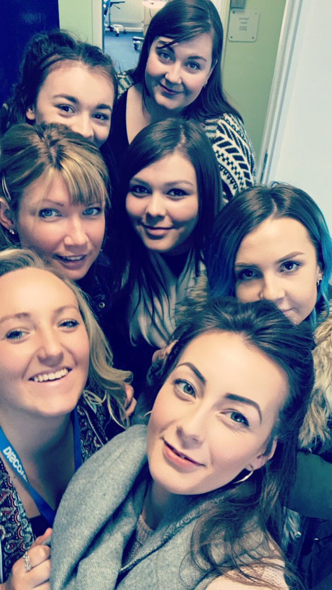 punc16snvicky's tweet photo. I know I retweeted this from someone in my selfie study group before but thought I would do it again! #studentnurse #plymnursing https://t.co/mHLCRG8RIf