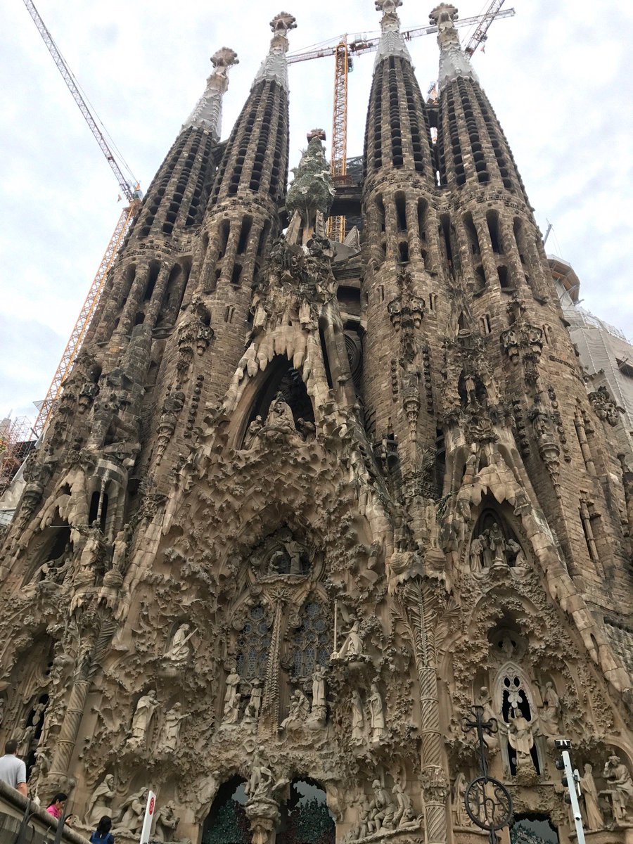 kamerkutlu's tweet photo. I'm at Sagrada Família - @sagradafamilia in Barcelona https://t.co/DdhIcGuobG https://t.co/rEvxFomvBE