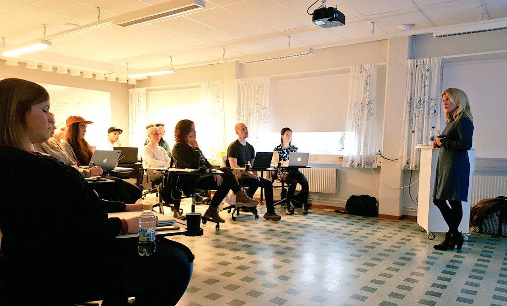 Finbesök när @KarinZingmark debuterar som konsult på <a href="/PiteaDigital/">Piteå:Digital</a>.