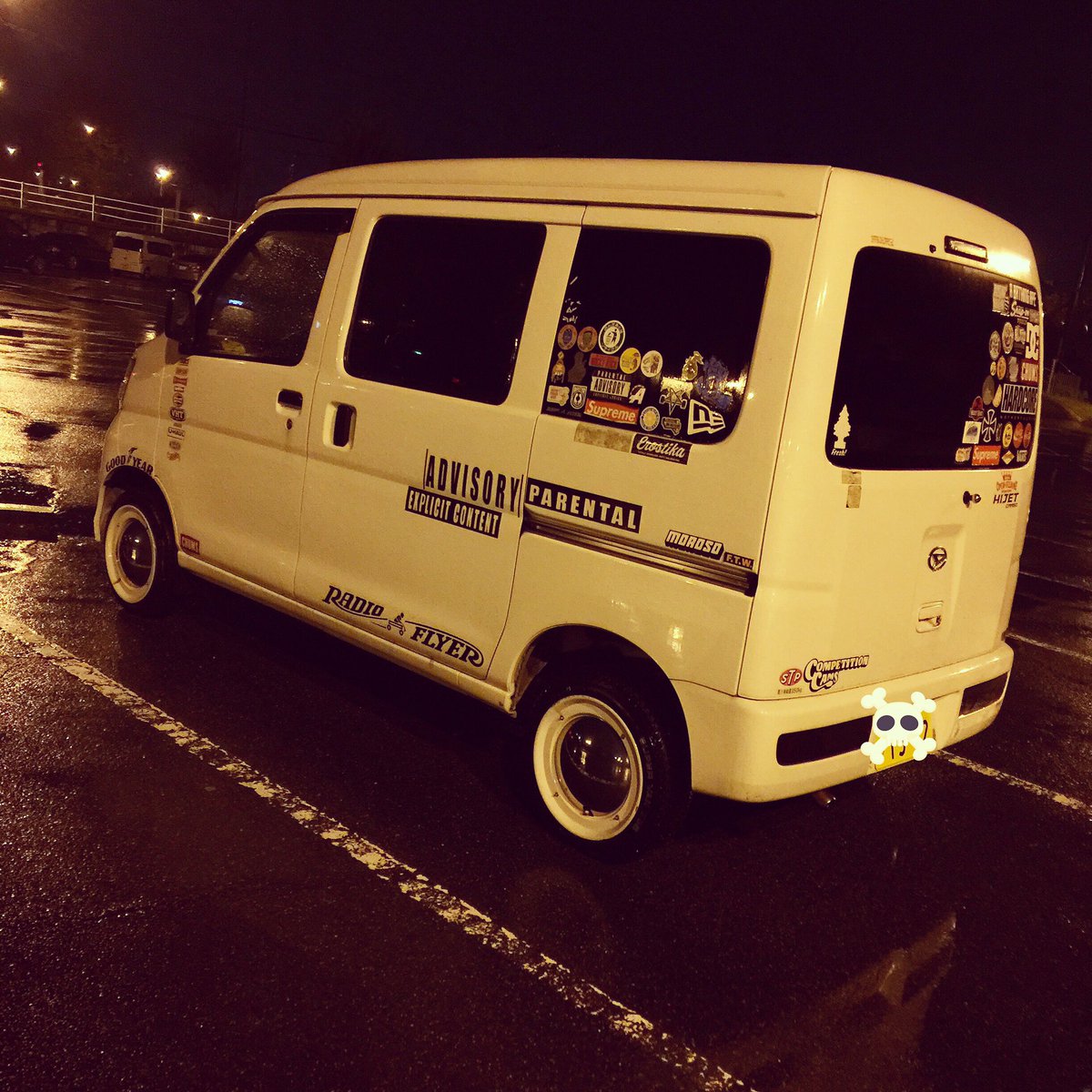 絵吐き師 ちょりん Twitter પર 大雨降った 車キレイになったかな ﾟꇵﾟ 雨で洗車 愛車 ちょり車 Mycar 軽4 フットワーク軽め マイカー ラクガキ車 ステッカーチューン Stickertune