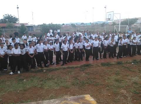 mauroca69's tweet photo. #PlanNacDMasificacion Escuela"Simon Bolivar"las Velitas Centro piloto El control y seguimiento es Fundamental ****** https://t.co/N59ro96hb2