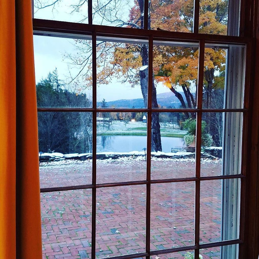 A light morning dusting. Who is as excited as we are that winter is here?? #edsonhill #eds… ift.tt/2dVVq48