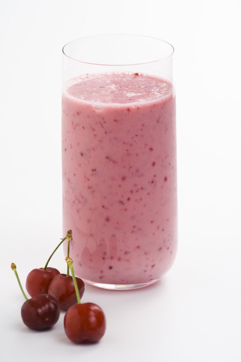 nizzy724's tweet photo. #vegan #cherry #smoothie #fiber #proteinpacked #smoothietofuelthebody #preworkout #gymlife #freeweights #trxclass #boxing #cardio #humpday👍🏻 https://t.co/JbPfPsFjfz