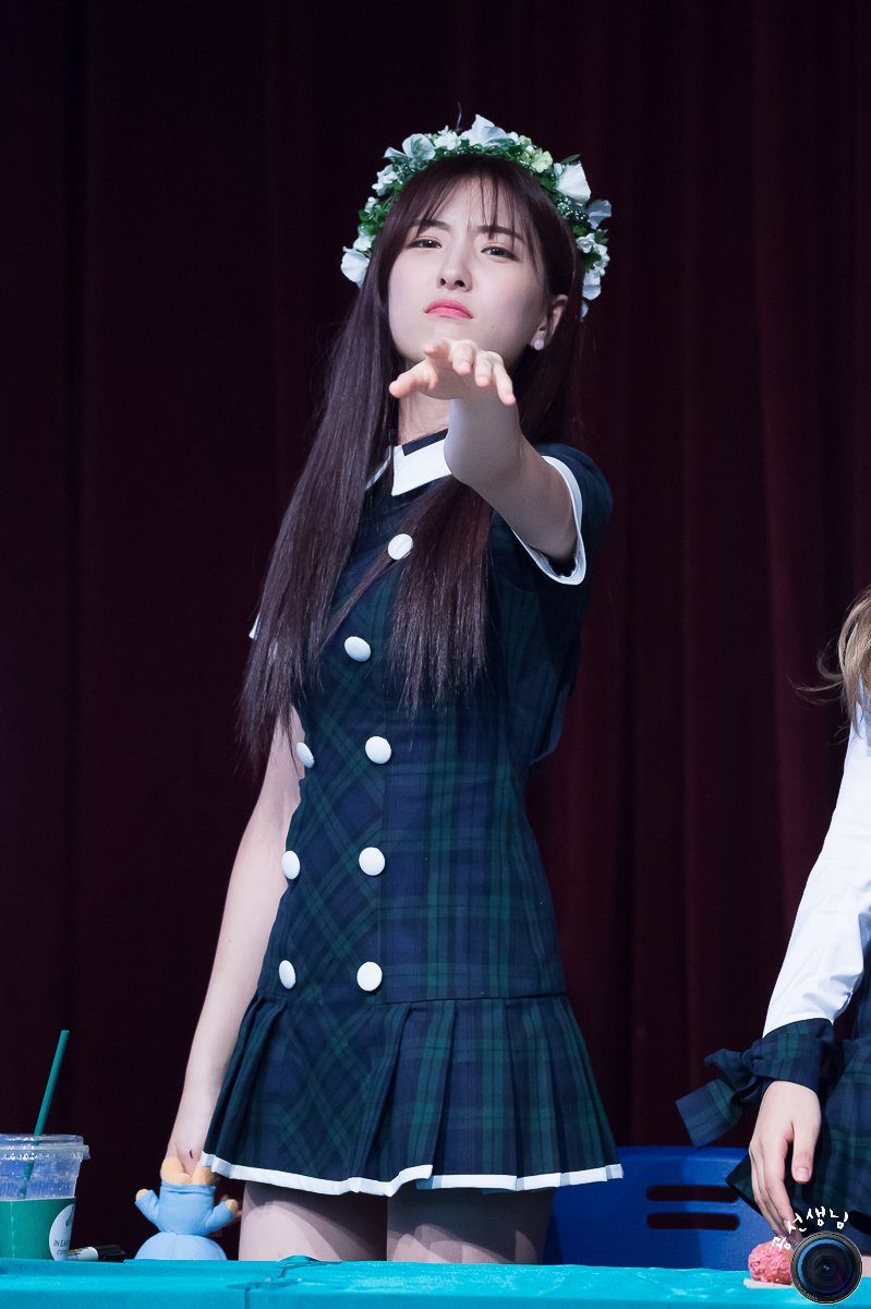 CvsPW2nVYAEfRqv.jpg:orig