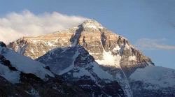 _cameronDLLs's tweet photo. Mt. Everest: Why Do People Keep Climbing It? https://t.co/limKzCVi8W https://t.co/lwGEGrQd28