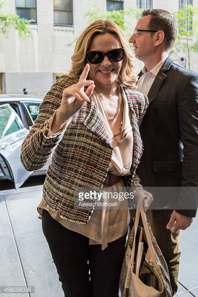 HelenLiveInHope's tweet photo. Dear @KimCats2013 has Kim now found #Specsavers #SpectacleWearer of 2016 #NZ, can't find any news on #winners!!
Thanks โค
cc @KimCattrall https://t.co/s5YQCDXtzg