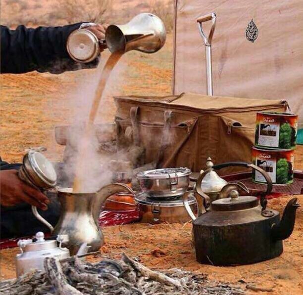 shb102b's tweet photo. هب البراد وزان جو #المكاشيت
والبال يطرب كل ماهب نسناس
ياعاشق المجلاس في داخل البيت
سج القدم ماعاد في البيت مجلاس https://t.co/HRvO1GNpMM