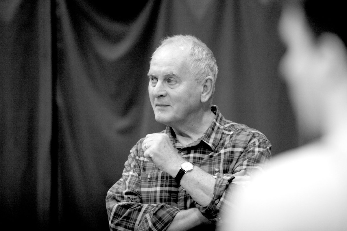 NT_PressOffice's tweet photo. Howard Davies (1945-2016) statement from the NT: https://t.co/qa5BIz5P40 Image (c) Catherine Ashmore https://t.co/prbxoI3z9h