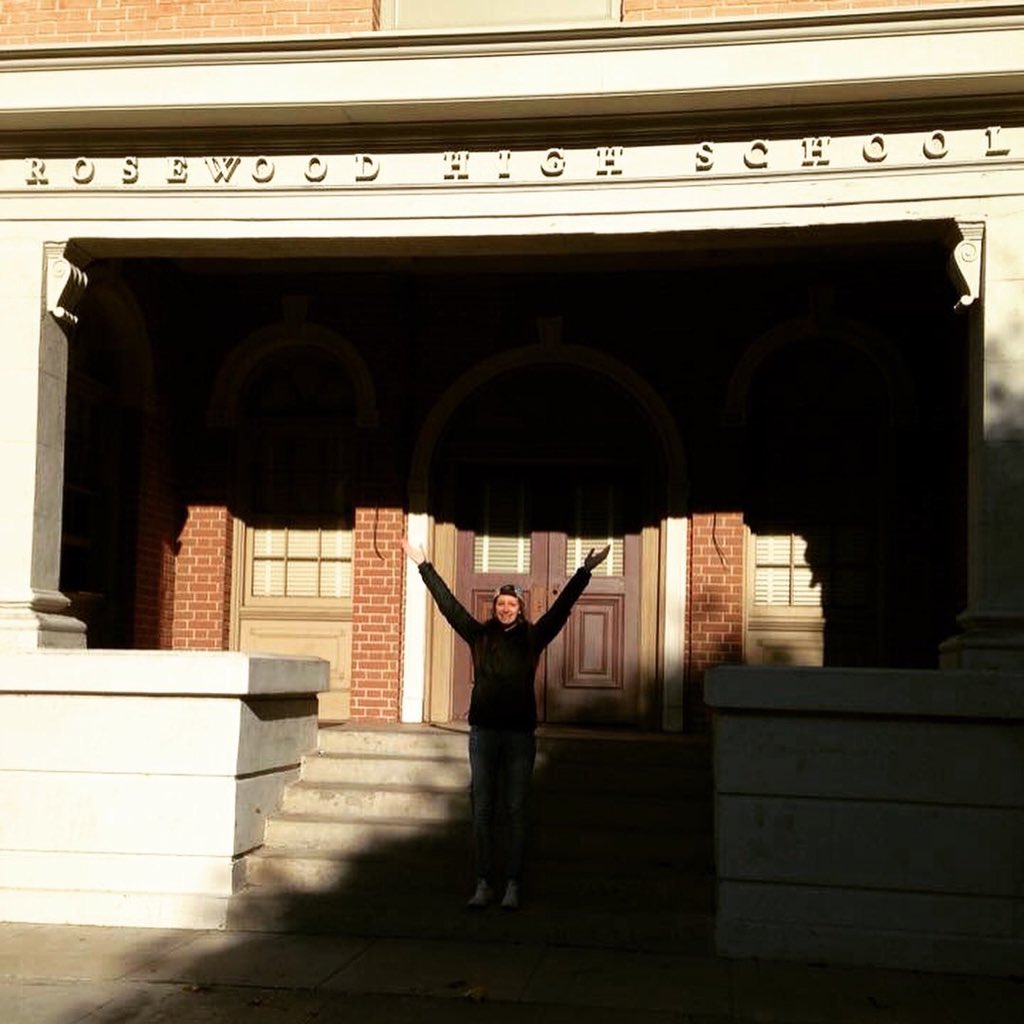 daphneemonette's tweet photo. Grateful I had the chance to walk on this set few years ago. Thanks #PLL for all the good times #PLLWillLiveForever https://t.co/olqU3wyTNe