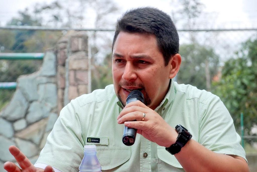 CarrizoInforma's tweet photo. Estamos al aire con tu programa radial #LaVozDelPueblo un espacio directo para la comunidad, con  Farith Fraija https://t.co/ELEGYSQgxx