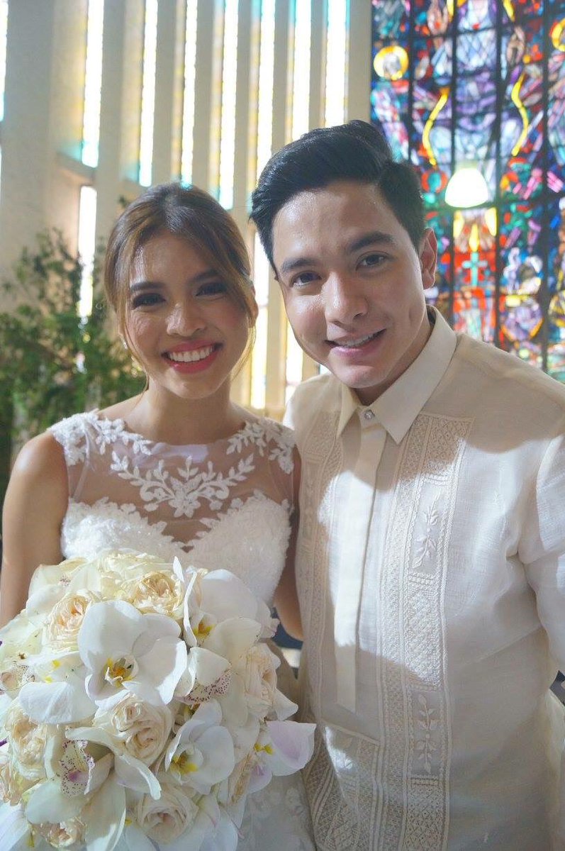 MAINEnatics_OFC's tweet photo. Mr. and Mrs. Richards 💛 

@mainedcm | © COCA-COLA Philippines [1] 

#ALDUBBuhayMayAsawa https://t.co/RLgOi6QRgP