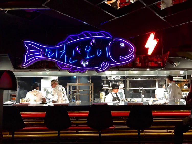 Award-winning Spanish chef <a href="/Dabizdiverxo/">Dabizdiverxo</a> opens <a href="/StreetXO_London/">StreetXOLondon</a> in #Mayfair next week. Book now! - bit.ly/2eFgVEF