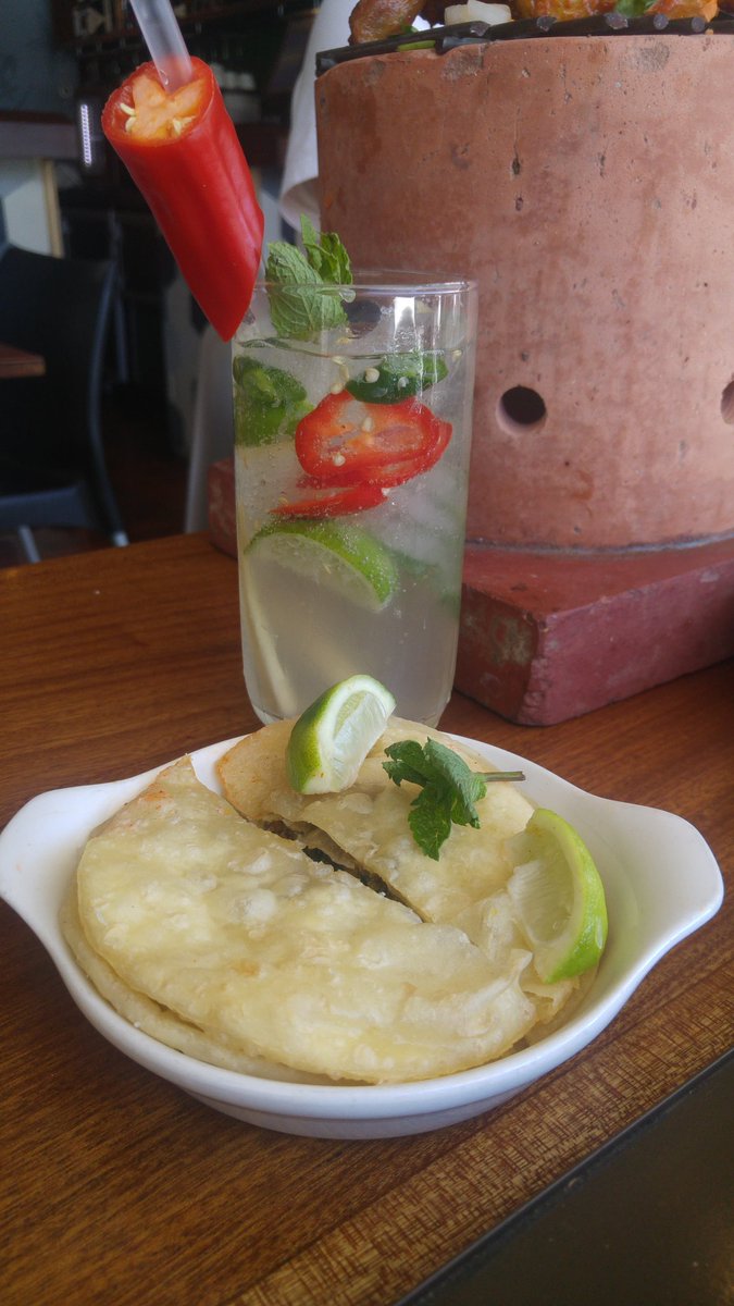 ai_video_s's tweet photo. Puri Patha with Tamrind Sauce tapas. Seriously delicious! Paired with the Shinkanji Vodka. A chilli vodka drink. #Sundoo #NewWeekNewSpot https://t.co/3jfcSjx4pw
