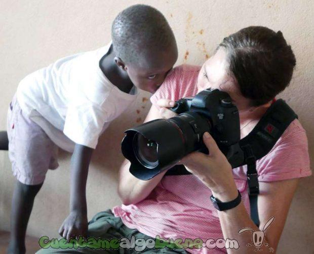 Fundación Anesvad (@anesvad) on Twitter photo Ya podéis visitar en la Rioja la exposición "La piel de África" de <a href="/apalaciosrubio/">Ana Palacios</a> goo.gl/a8oyE1 #Lepra #Pian #UlceradeBuruli Ya podéis visitar en la Rioja la exposición "La piel de África" de <a href="/apalaciosrubio/">Ana Palacios</a> goo.gl/a8oyE1 #Lepra #Pian #UlceradeBuruli