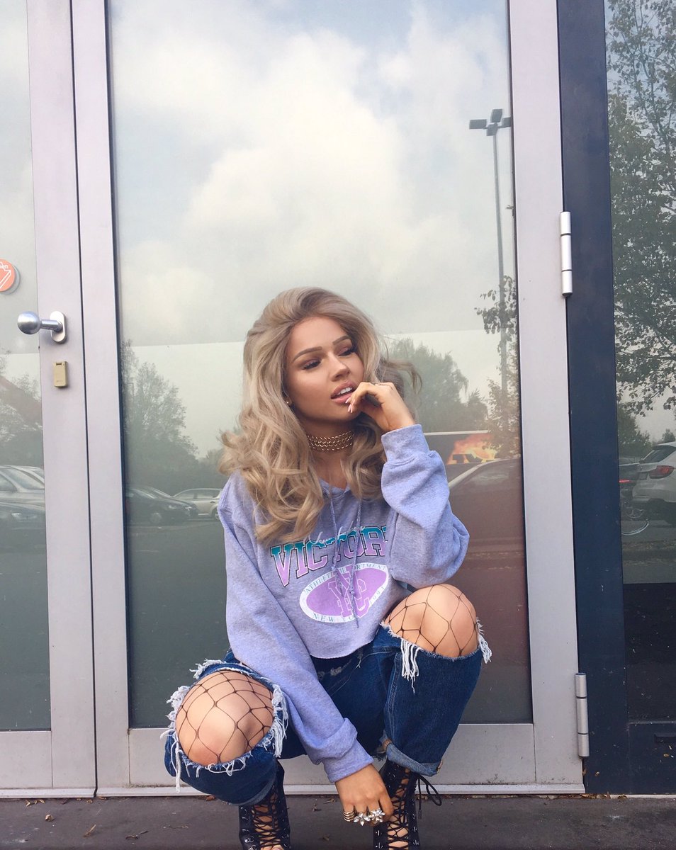 ShirinDavid's tweet photo. today's inspo https://t.co/bNsiD98Vhi