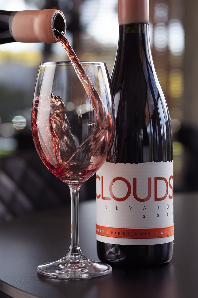 CloudsWineEstat tweet picture