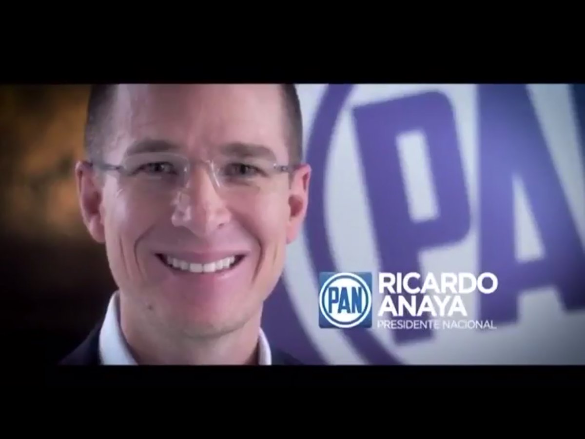 GustavoMadero's tweet image. En tu opinión,
este material promocional tiene como objetivo promover al PAN 
o la imagen de su dirigente?